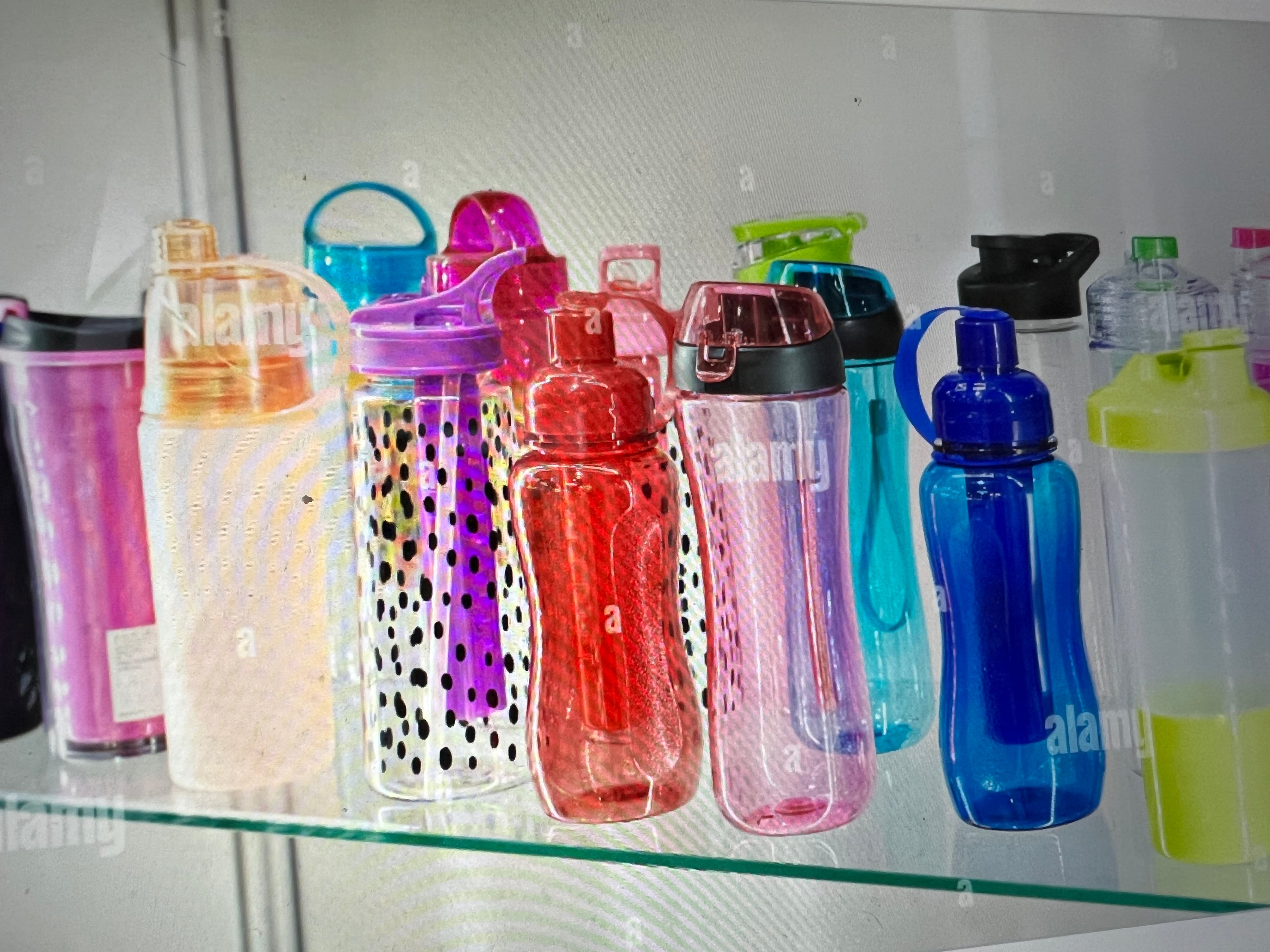 Hidden Chemicals in Water Bottles: Why a Clean, Single-Walled Option is Better for Your Health
